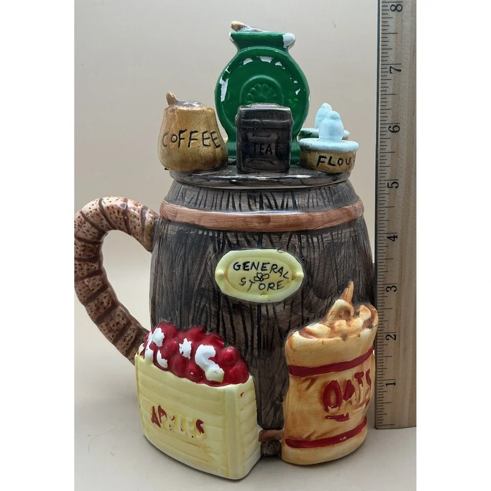 Vintage‎ Cardinal General Store Ceramic Teapot, 1994.